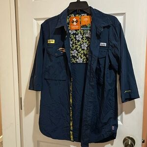 Women’s navy blue Columbia shirt. Great condition.